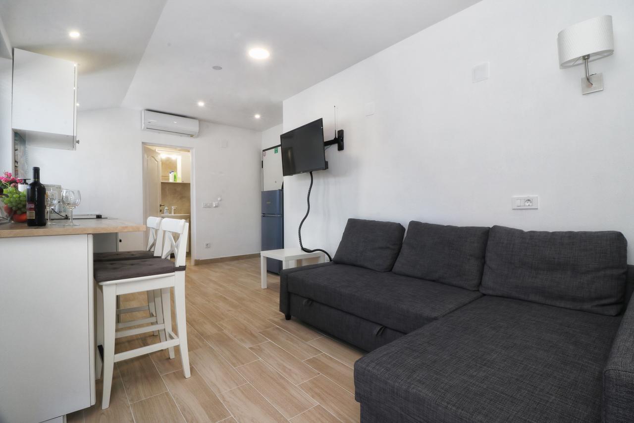 Apartments Korina & Dadi Ρόβινι Εξωτερικό φωτογραφία